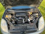 Ford Fiesta 1.4 TDCI GHIA, fotografie 4