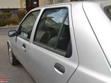 FORD FIESTA 2001, photo 5