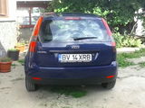 FORD FIESTA, photo 2