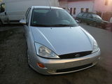 FORD FOCUS BERLINA, photo 3