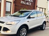 Ford Kuga Titanium 4 X 4 an 2014, photo 4