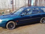 Ford Mondeo 1.8, photo 2