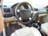 Ford Mondeo Ghia, photo 2