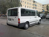 ford transit 8+1, fotografie 3