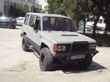 Isuzu Trooper off road