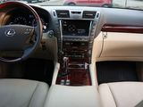 Lexus LS600hL 2009, photo 4