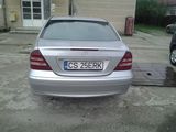 masina de vanzare mercedes c200, fotografie 2