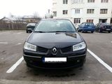 megane sedan 2008-1.6 benz negru cu piele crem