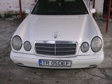 mercedes benz E200, fotografie 1