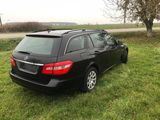 Mercedes-Benz E200 CDI, fotografie 4