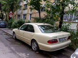 Mercedes-Benz  E220 CDI, fotografie 3