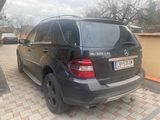 Mercedes-Benz ML 320 CDI 4MATIC, fotografie 2