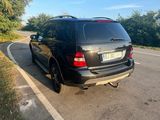 Mercedes-Benz ML 320 CDI 4MATIC, fotografie 4
