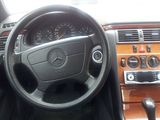 Mercedes E200, fotografie 5