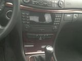 mercedes e200 din 2004 