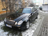 Mercedes E220 CDI , an 2005, fotografie 1