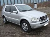 Mercedes ML270, 07/2003, 2.7 CDI, full options, 4x4, variante, fotografie 1