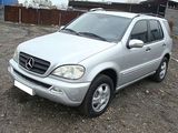 Mercedes ML270, 07/2003, 2.7 CDI, full options, 4x4, variante, fotografie 2