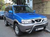 Nissan Terrano 2, 4x4, 2,4 benzina, 7 locuri, photo 2