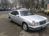 OFERTA Mercedes Benz E300, fotografie 3