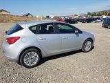 Opel Astra 1.7 CDTI, fotografie 2