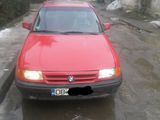 Opel Astra 1992, fotografie 1