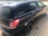 Opel Astra H Caravan 1.7 CDTI, fotografie 2
