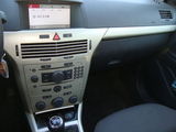 OPEL ASTRA H STATIONWAGON, photo 3