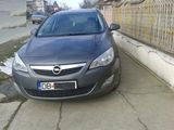 opel astra j 2011