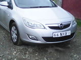 Opel Astra J, photo 1