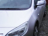 Opel Astra J, fotografie 3