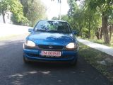 Opel Corsa an 2000 motor 1.0 servo city