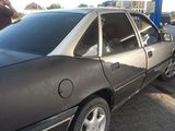 Opel Vectra 1992, photo 1