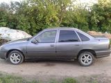 Opel Vectra 1992, fotografie 2