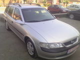 Opel Vectra, fotografie 3