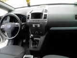 Opel Zafira 1.9 CDTI 150 CP, photo 4