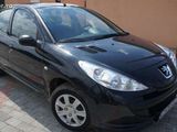 PEUGEOT 206+