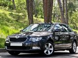 SKODA SUPERB 2012, fotografie 2