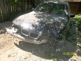 vand bmw 530d e 39 avariat fata  