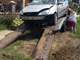 vand ford focus avariat partea fata