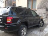 vand jeep grand cheroche cu totul doar pentru dezmembrat, fotografie 2