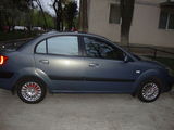 vand kia rio an 2006