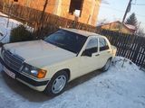 Vand Mercedes-Benz E200