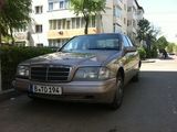 vand mercedes c180 in stare buna, fotografie 3