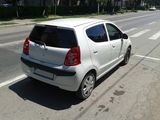 vand NISSAN PIXO