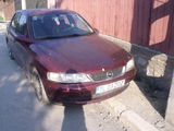 vand opel vectra sau varianta