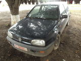 vand sau dezmembrez vw.golf