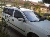 vand sau schimb opel astra caravan