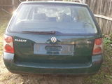 Vand Volkswagen Passat din 2002 AVARIAT