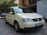 Vand Volkswagen Touran 1,9tdi 2006, inmatriculat RO in 2009